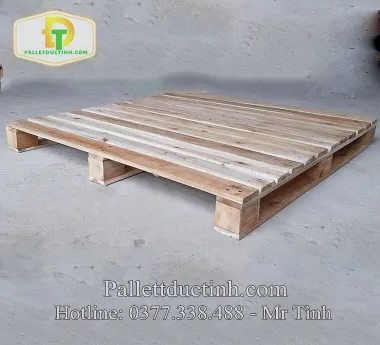Pallet Gỗ Thông Tại Dĩ An